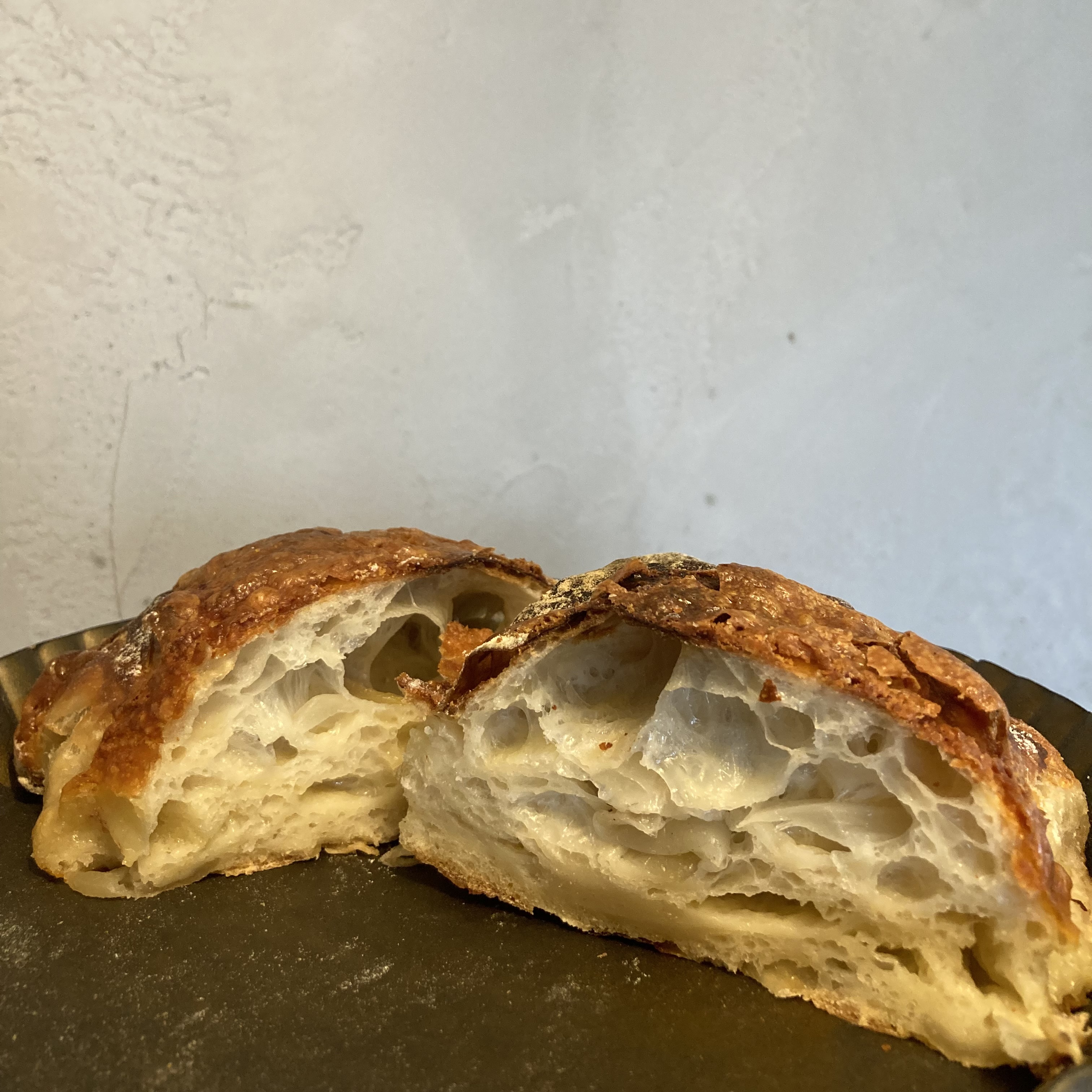 イメージ：淡路島たまねぎローストと２種のチーズのパン